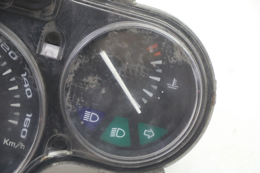 photo de COMPTEUR  APRILIA SCARABEO GT TOURING 125 (1999 - 2005) - Autre angle de vue