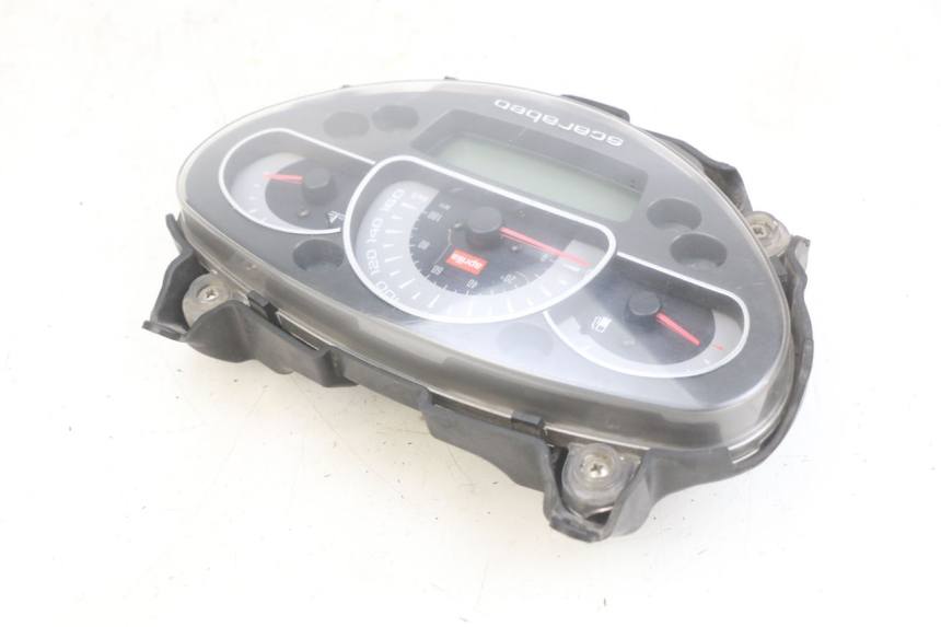photo de COMPTEUR APRILIA SCARABEO LIGHT 125 (2007 - 2011) - Zoom état d’usage