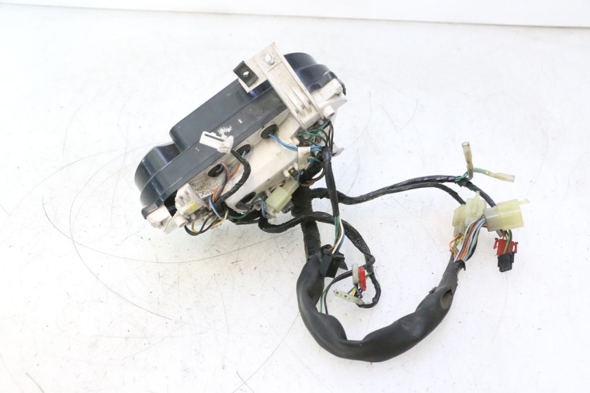 photo de COMPTEUR  HONDA SH 125 (2001 - 2003) - Vue d’ensemble
