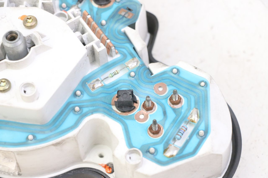 photo de COMPTEUR  PEUGEOT SPEEDFIGHT 2 LC 50 (2000 - 2009) - Autre angle de vue