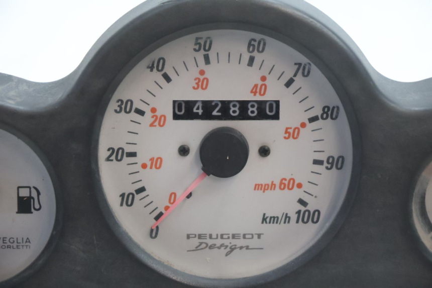 photo de COMPTEUR PEUGEOT SPEEDFIGHT LC 50 (1996 - 2002) - Zoom état d’usage