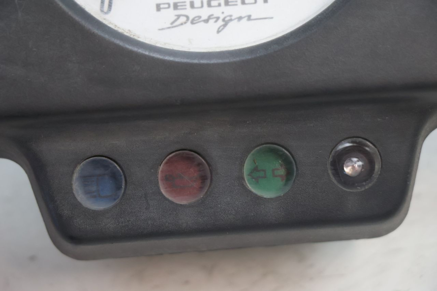 photo de COMPTEUR PEUGEOT SPEEDFIGHT LC 50 (1996 - 2002) - Autre angle de vue
