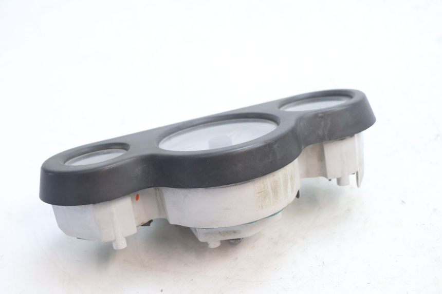 photo de COMPTEUR PEUGEOT SPEEDFIGHT LC 50 (1996 - 2002) - Points de fixation