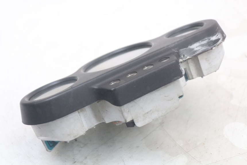 photo de COMPTEUR PEUGEOT SPEEDFIGHT 100 (1997 - 2007) - Points de fixation