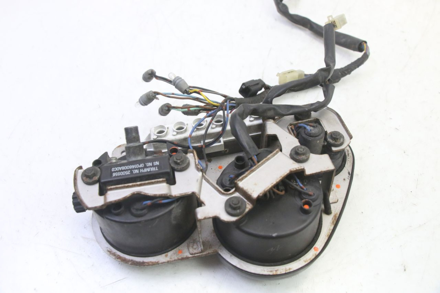 photo de COMPTEUR  TRIUMPH SPRINT 900 (1995 - 1998) - Pièce contrôlée