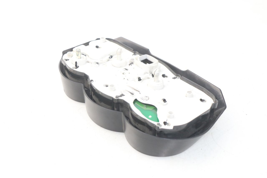 photo de COMPTEUR  TRIUMPH SPRINT ST ABS 1050 (2005 - 2007) - Détail de la pièce