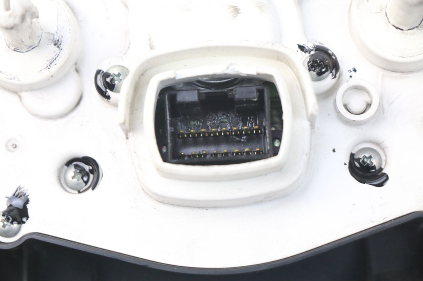 photo de COMPTEUR  TRIUMPH SPRINT ST ABS 1050 (2005 - 2007) - Vue d’ensemble