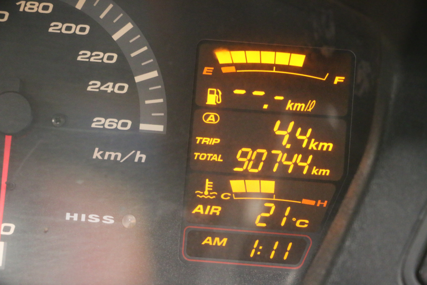 photo de COMPTEUR  HONDA ST PAN EUROPEAN 1300 (2002 - 2013) - Gros plan technique