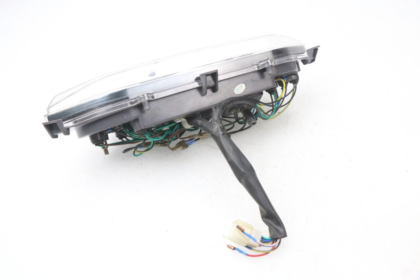 photo de COMPTEUR  RAZZO STEED 125 (2012 - 2018) - Gros plan technique