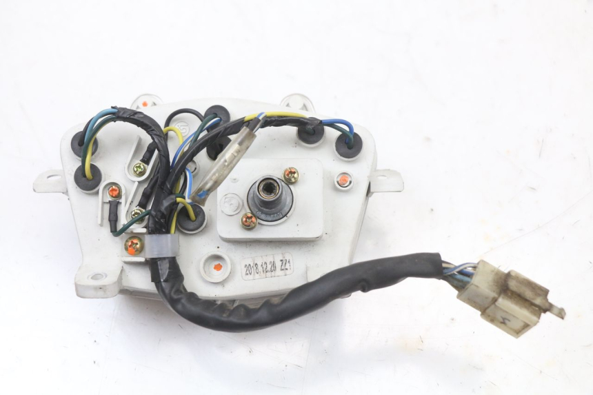 photo de COMPTEUR  PEUGEOT STREETZONE I 2T 50 (2018 - 2020) - Points de fixation