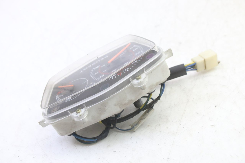 photo de COMPTEUR  PEUGEOT STREETZONE I 2T 50 (2018 - 2020) - Gros plan technique