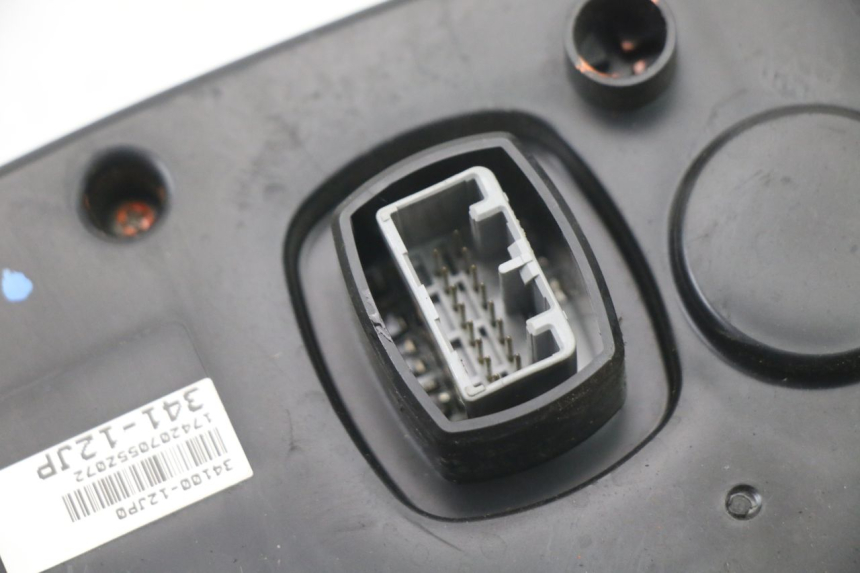 photo de COMPTEUR  SUZUKI BURGMAN 125 (2018 - 2021) - Marquages et références