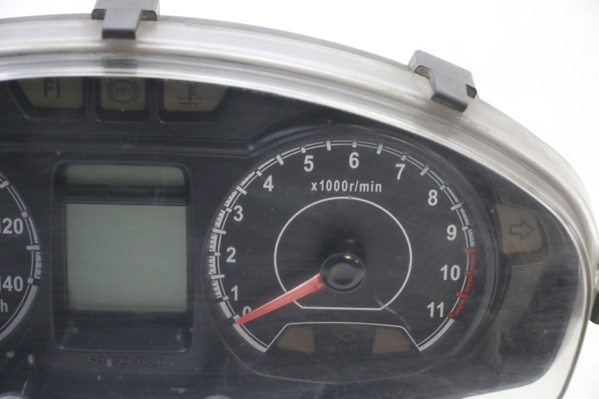 photo de COMPTEUR  SUZUKI BURGMAN 125 (2015 - 2017) - Zoom état d’usage