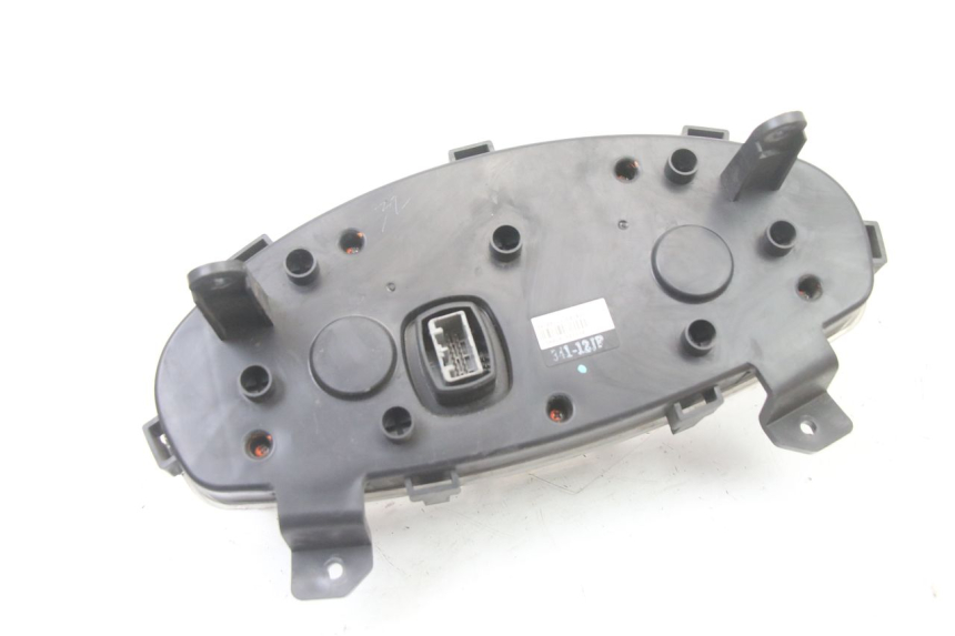 photo de COMPTEUR  SUZUKI BURGMAN 125 (2015 - 2017) - Points de fixation