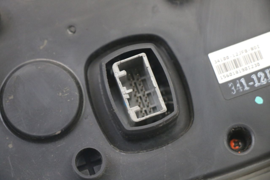 photo de COMPTEUR  SUZUKI BURGMAN 125 (2015 - 2017) - État de surface