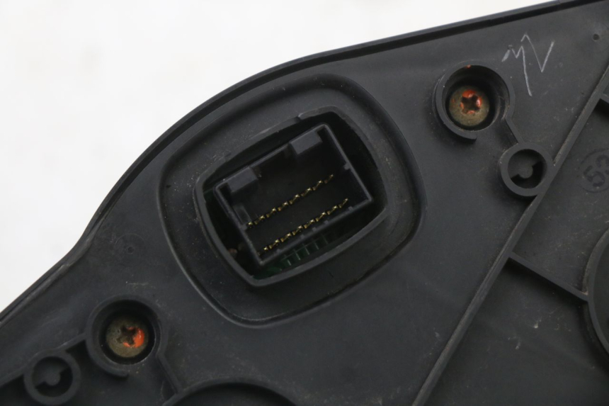 photo de COMPTEUR  SUZUKI SV S 650 (1999 - 2002) - Points de fixation