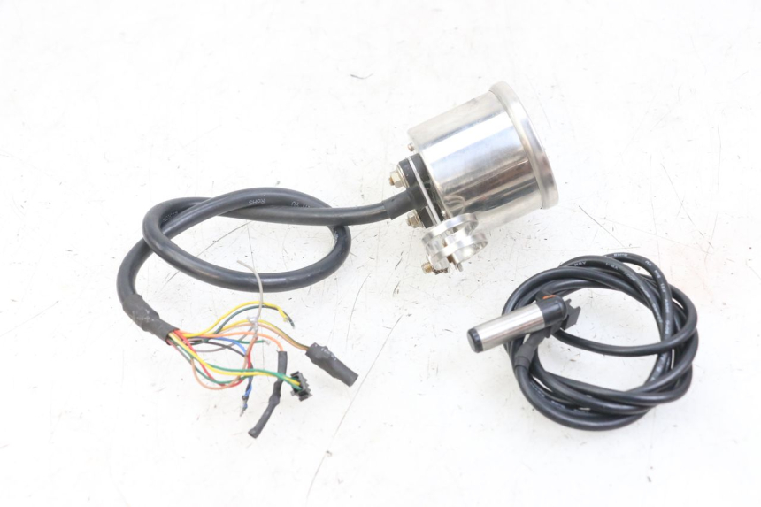 photo de COMPTEUR SUZUKI SV N 650 (1999 - 2002) - Détails caractéristiques