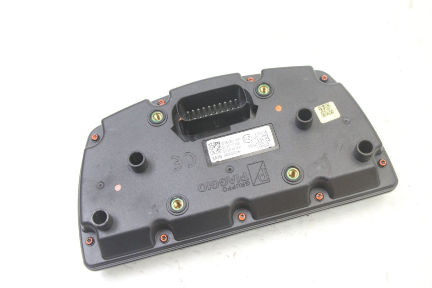photo de COMPTEUR APRILIA SXR 50 (2021 - 2023) - Points de fixation