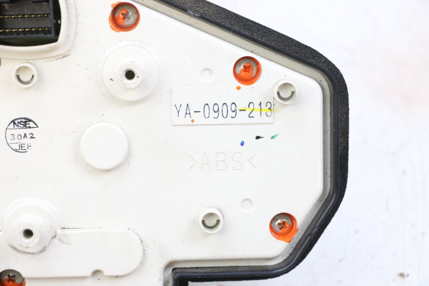 photo de COMPTEUR  YAMAHA TDM ABS 900 (2002 - 2014) - Points de fixation