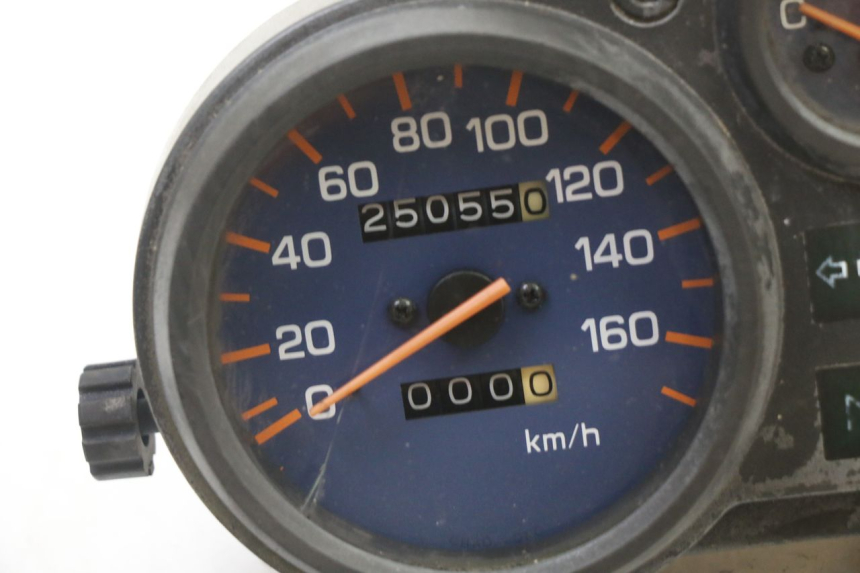 photo de COMPTEUR  YAMAHA TDR DELTABOX 125 (1997 - 2003) - Détail de la pièce
