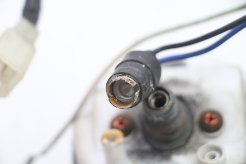 photo de COMPTEUR  YAMAHA TDR DELTABOX 125 (1997 - 2003) - Marquages et références