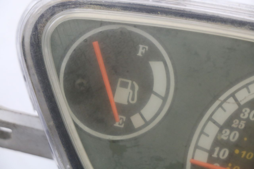 photo de COMPTEUR  BAOTIAN TRAVEL SPIRIT 50 (2010 - 2012) - Détail de la pièce