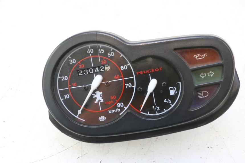 photo de COMPTEUR  PEUGEOT TREKKER TKR 50 (2005 - 2014) - Vue principale