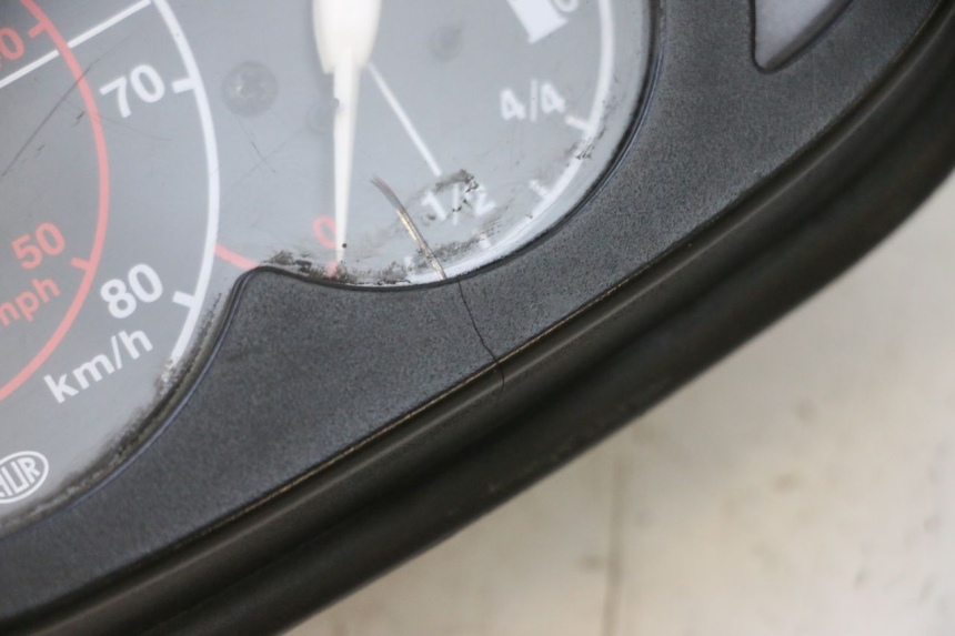 photo de COMPTEUR  PEUGEOT TREKKER TKR 50 (2005 - 2014) - Détails caractéristiques