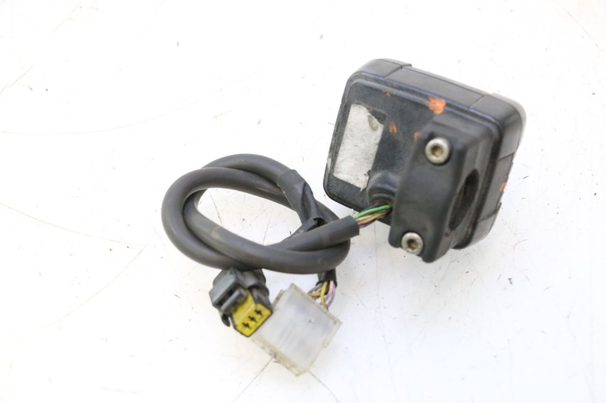 photo de COMPTEUR PEUGEOT TREKKER 50 (1995 - 2004) - Autre angle de vue