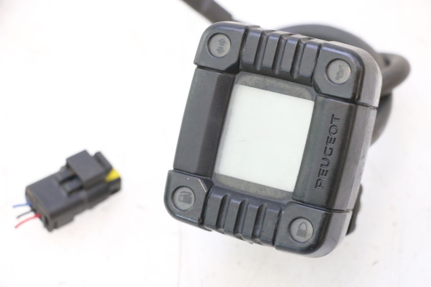 photo de COMPTEUR PEUGEOT TREKKER 50 (1995 - 2004) - Détails caractéristiques
