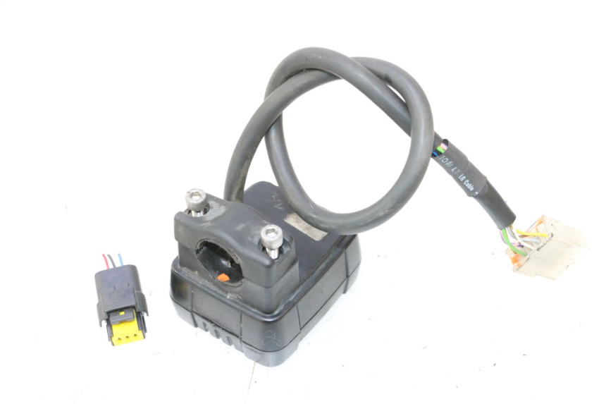 photo de COMPTEUR PEUGEOT TREKKER 50 (1995 - 2004) - Gros plan technique