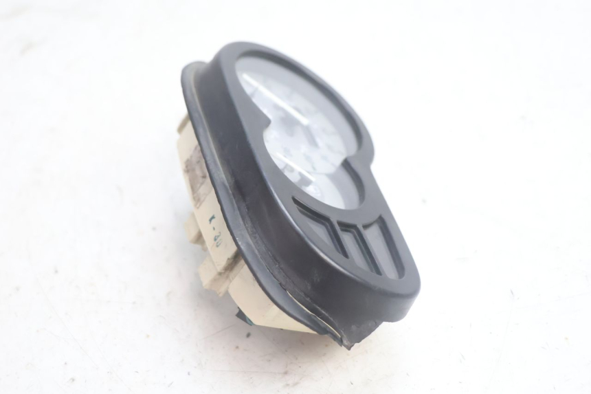 photo de COMPTEUR PEUGEOT TREKKER 50 (1995 - 2004) - Vue d’ensemble