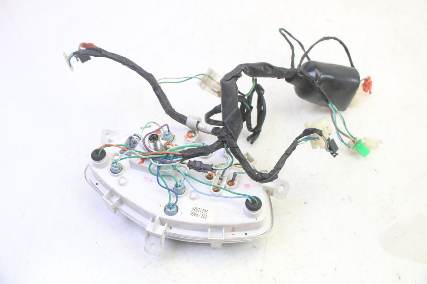 photo de COMPTEUR  PEUGEOT TWEET PRO EFI 4T 50 (2021 - 2022) - Points de fixation