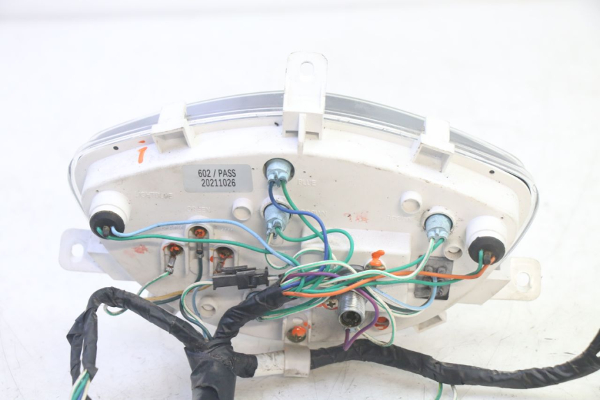 photo de COMPTEUR  PEUGEOT TWEET PRO EFI 4T 50 (2021 - 2022) - État de surface