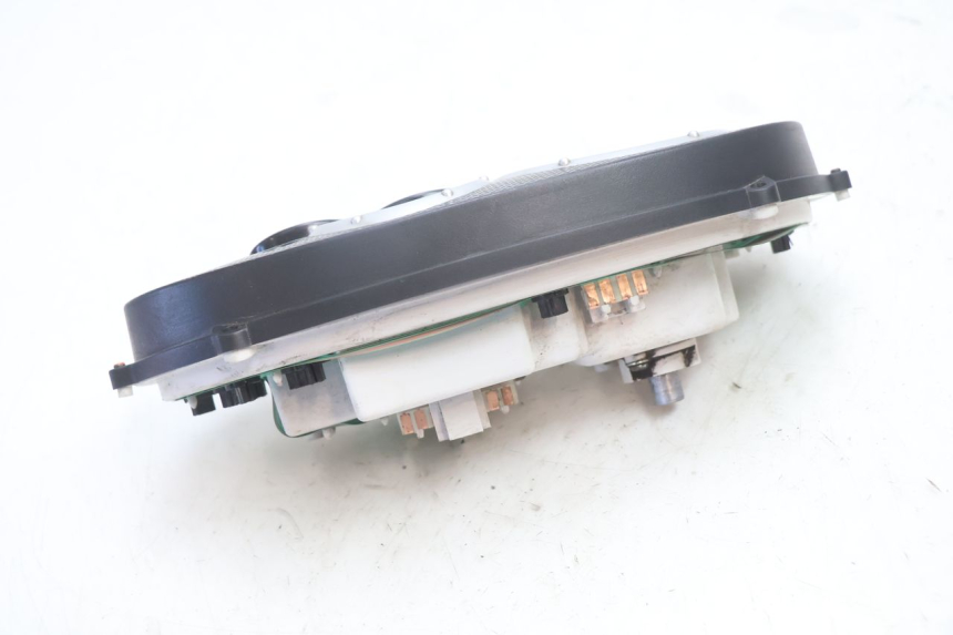 photo de COMPTEUR  PIAGGIO TYPHOON 50 (2000 - 2009) - Gros plan technique