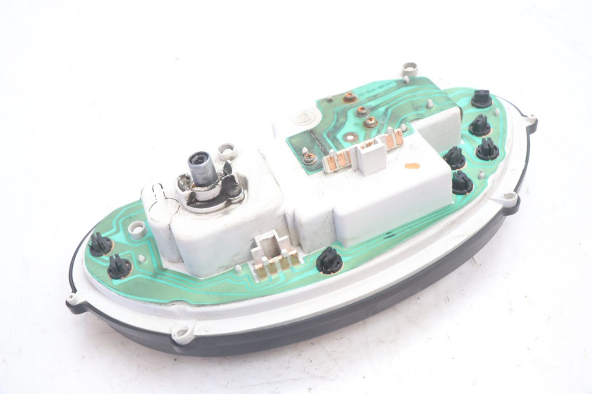 photo de COMPTEUR  PIAGGIO TYPHOON 50 (2000 - 2009) - Points de fixation