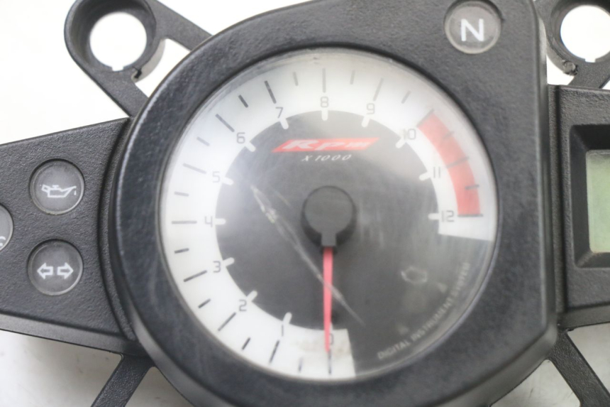 photo de COMPTEUR  YAMAHA TZR 50 (2008 - 2016) - Zoom état d’usage