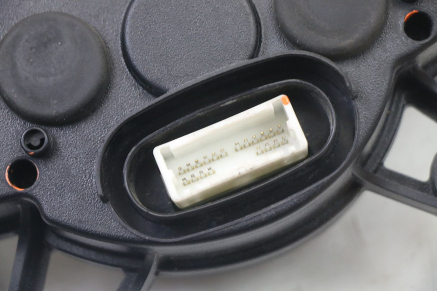 photo de COMPTEUR  YAMAHA TZR 50 (2008 - 2016) - Marquages et références