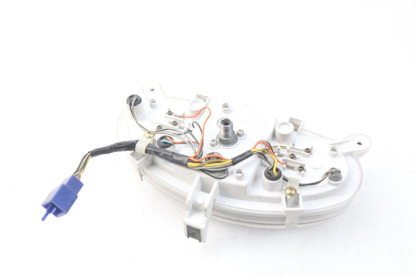 photo de COMPTEUR  SUZUKI UC EPICURO 125 (1999 - 2003) - Vue d’ensemble