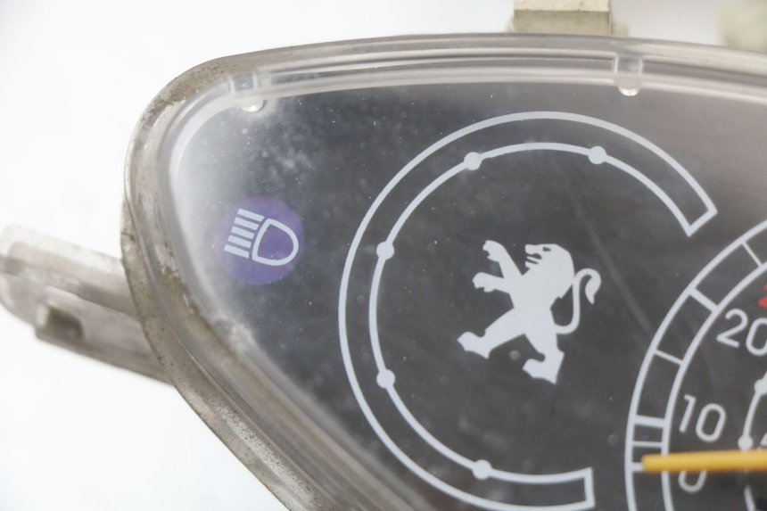 photo de COMPTEUR PEUGEOT V-CLIC VCLIC 50 (2007 - 2013) - Détail de la pièce