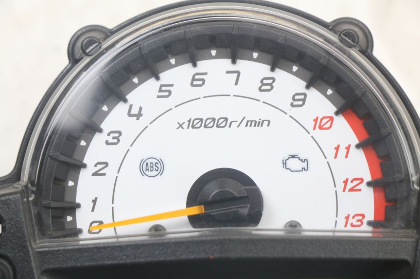 photo de COMPTEUR KAWASAKI VERSYS ABS 650 (2015 - 2018) - Zoom état d’usage