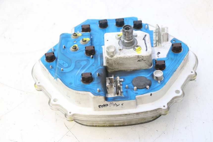 photo de COMPTEUR PIAGGIO VESPA LX 2T 50 (2005 - 2013) - État de surface