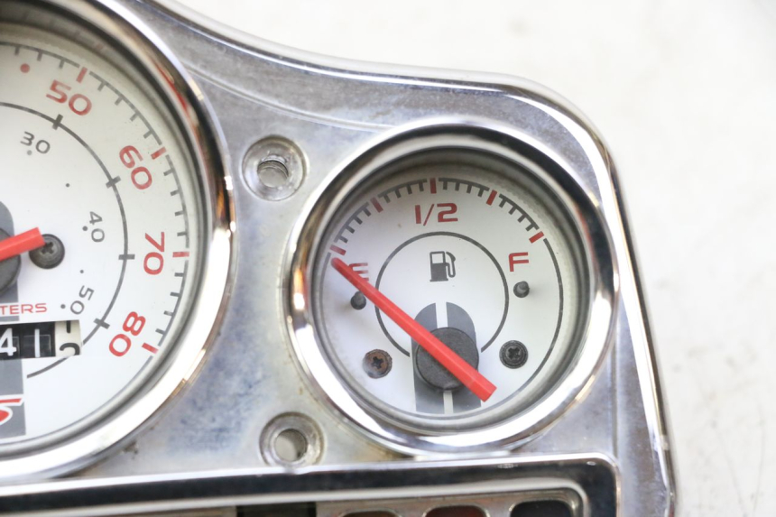 photo de COMPTEUR PIAGGIO VESPA S 2T 50 (2007 - 2014) - Focus structure