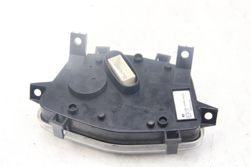 photo de COMPTEUR PEUGEOT VIVACITY NEW 4T 50 (2008 - 2017) - Gros plan technique