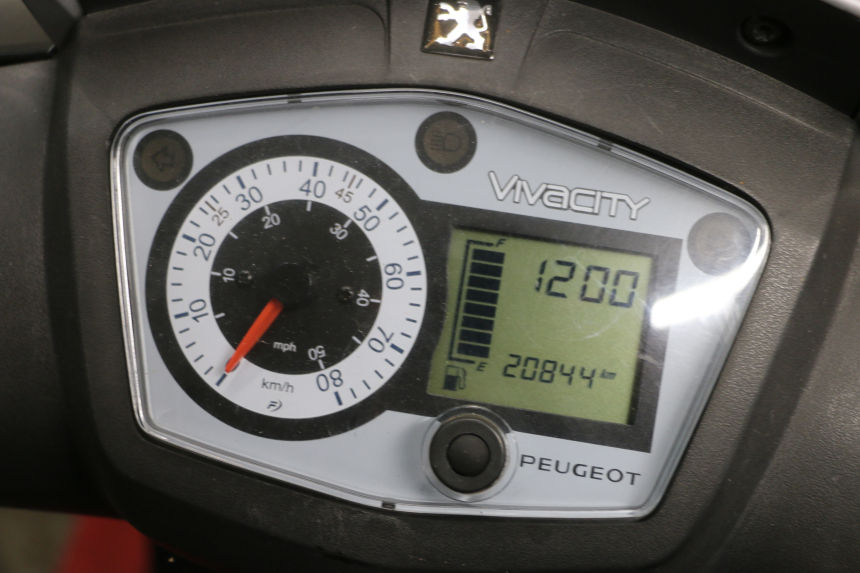 photo de COMPTEUR PEUGEOT VIVACITY NEW 4T 50 (2008 - 2017) - Détail de la pièce
