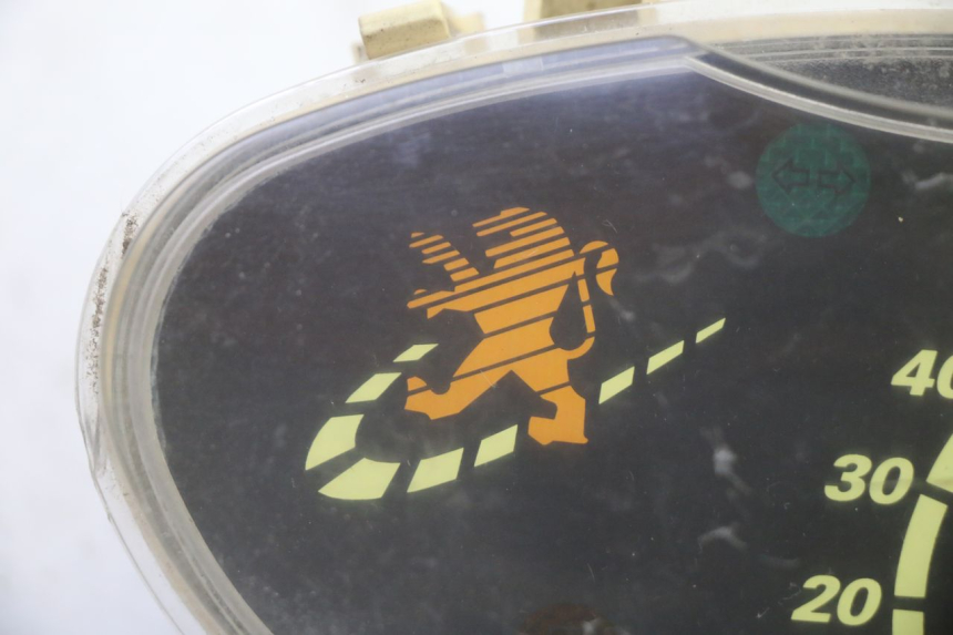 photo de COMPTEUR  PEUGEOT VIVACITY 100 (1999 - 2008) - Détail de la pièce