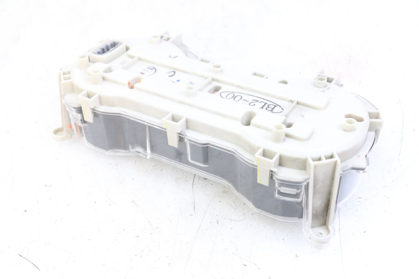 photo de COMPTEUR YAMAHA XMAX X-MAX ABS 125 (2017 - 2020) - Zoom état d’usage