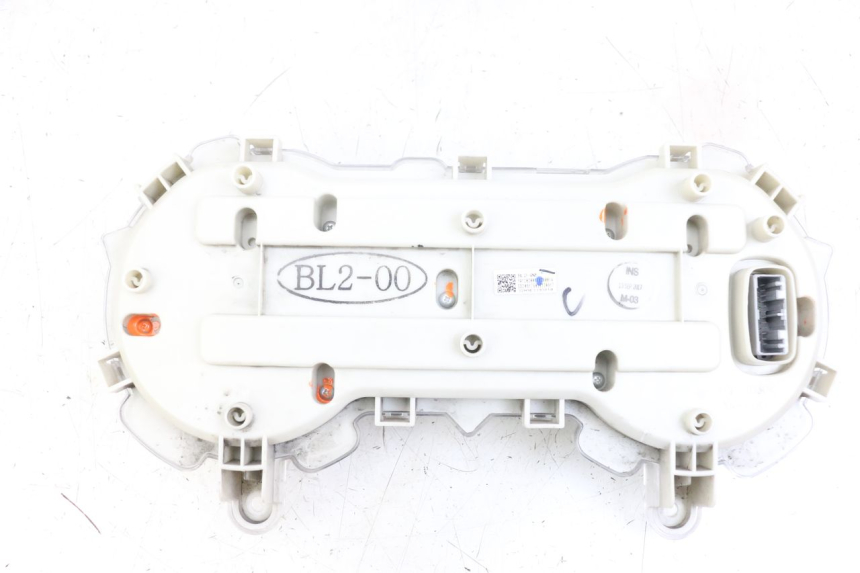 photo de COMPTEUR YAMAHA XMAX X-MAX ABS 125 (2017 - 2020) - État de surface