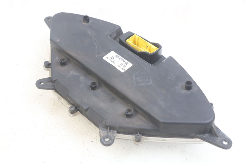 photo de COMPTEUR YAMAHA XMAX X-MAX 125 (2006 - 2009) - Gros plan technique