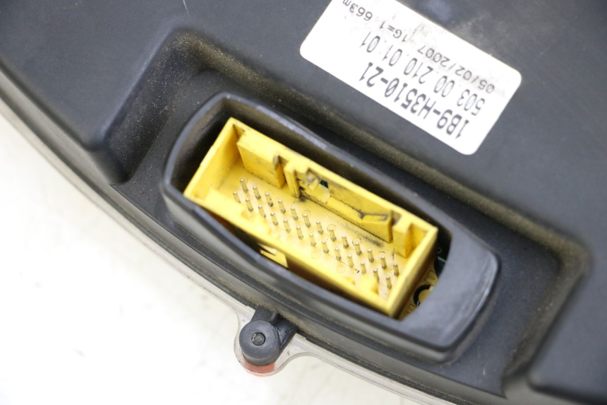 photo de COMPTEUR YAMAHA XMAX X-MAX 125 (2006 - 2009) - Gros plan technique